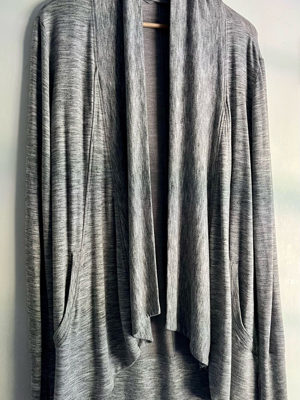 Athleta Pranayama Restore Wrap Cardigan Heather Gray Small EUC